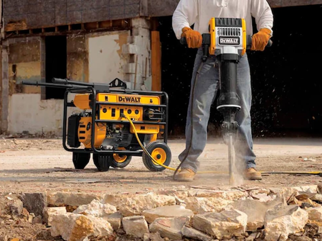 Logística Eficiente na Locação de Equipamentos: Sua Obra Não Pode Parar