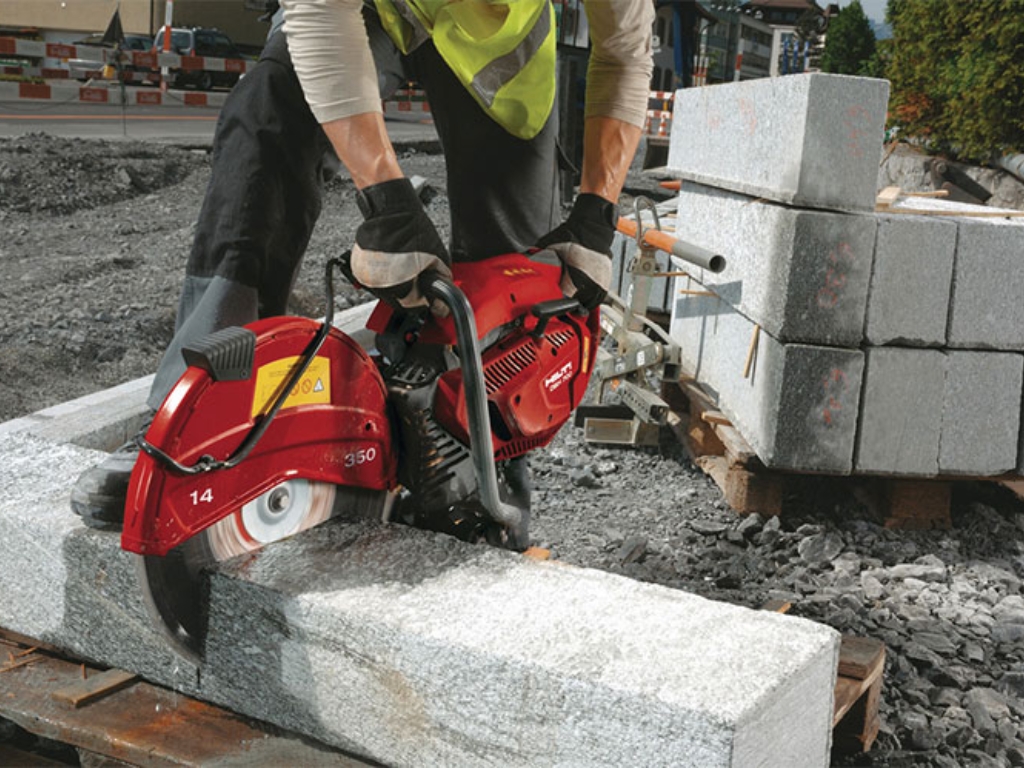 Construa com Inteligência: Descubra as Vantagens da Locação com a Alfamax